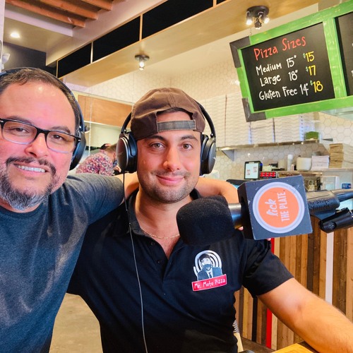 Sisters Pizza - Satisfied customers enjoying delicious pizza